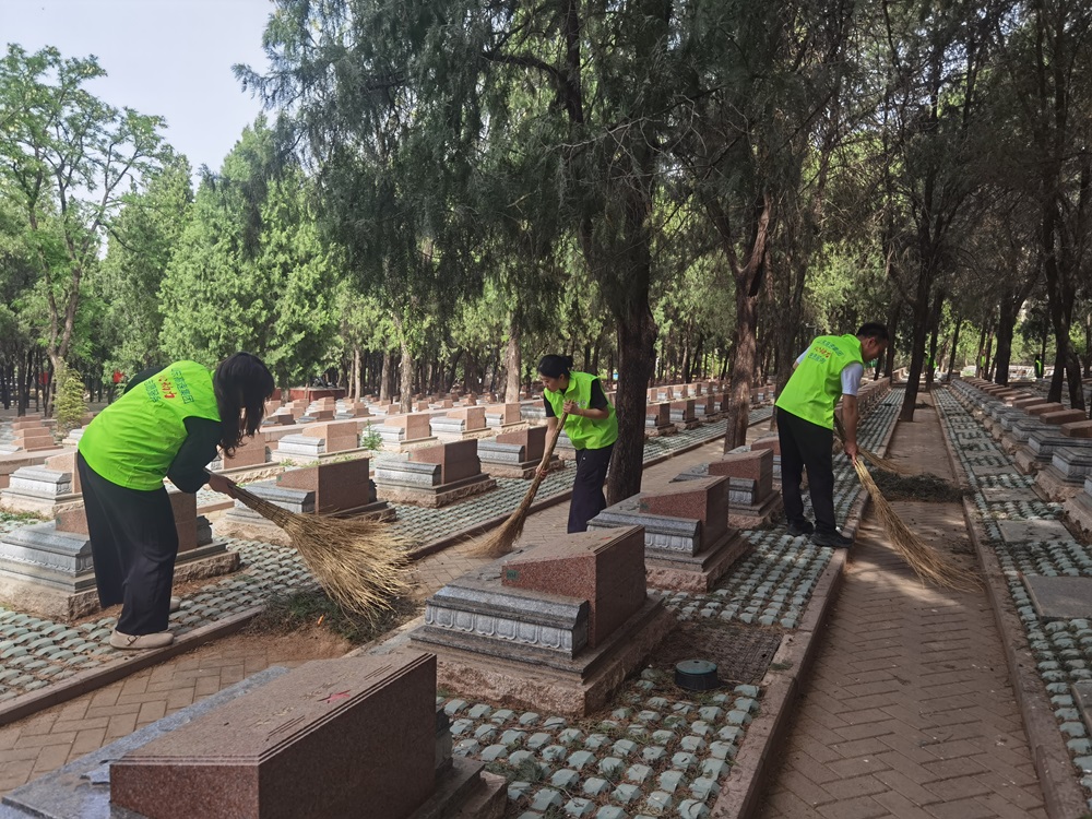 傳承紅色基因 踐行時代使命——華瑞公司黨支部開展社會主義核心價值觀主題實踐教育月活動